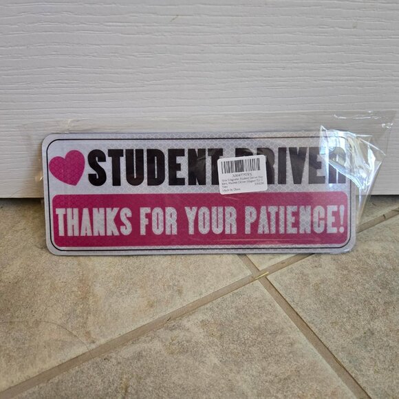 NEW Student Driver Magnet Sign (4 total) - Picture 10 of 12